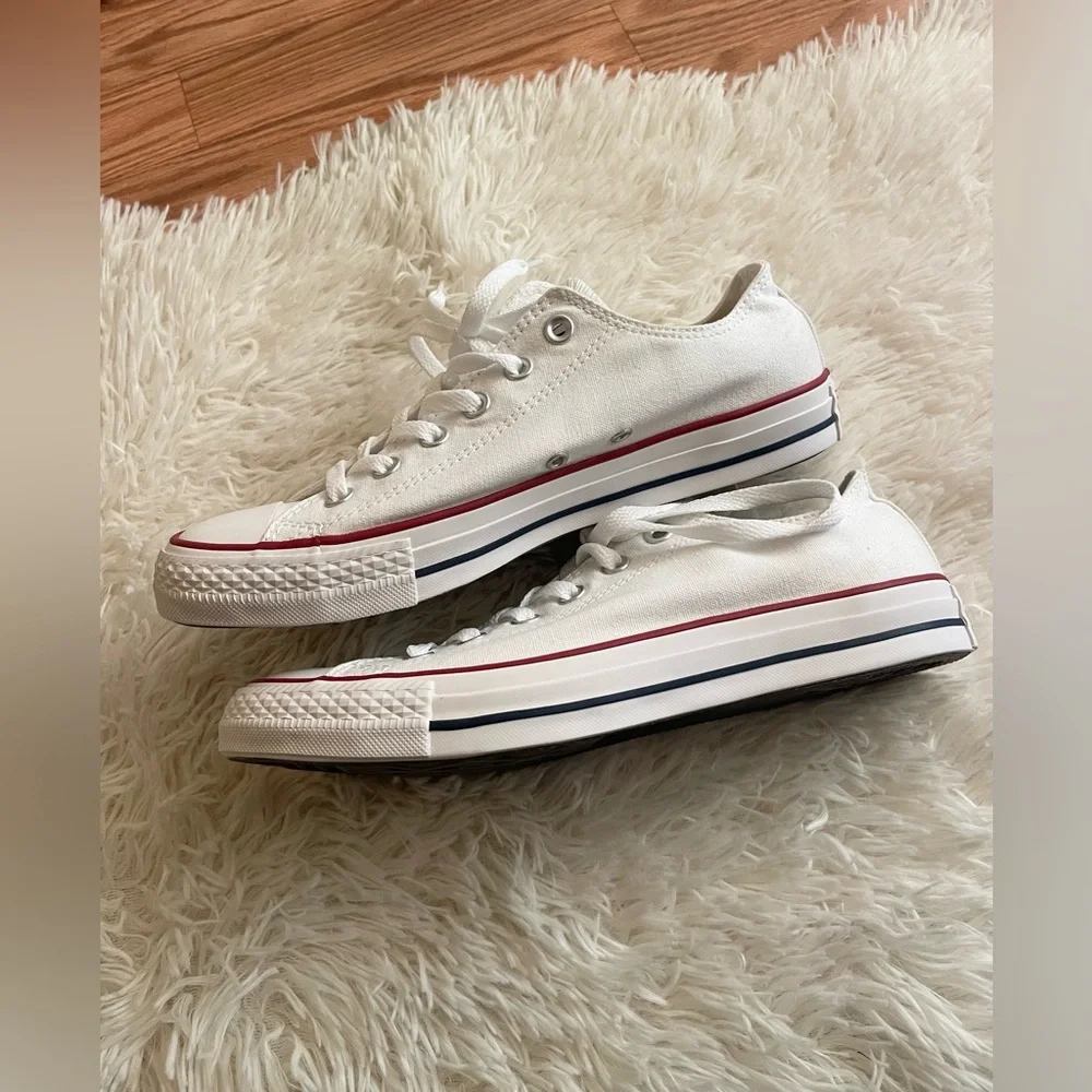 White Converse All Stars W9/M7 *read description*